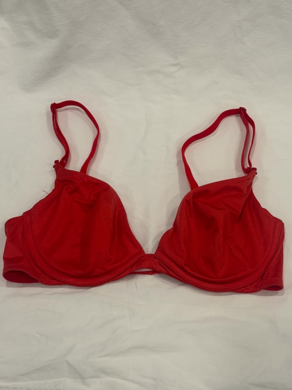 ✅ Victoria’s Secret 38C very sex Red Underwire Bra convertible strap light lined